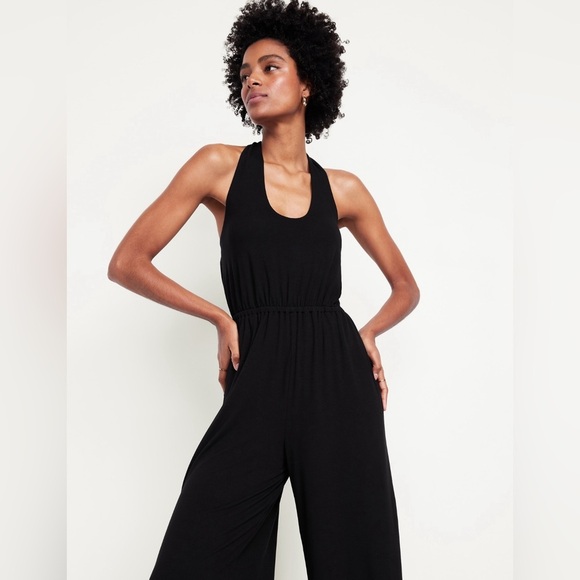 NWT! Old Navy Black Waist-Defined Halter Jumpsuit - Multiple Sizes 💎 - Picture 3 of 13